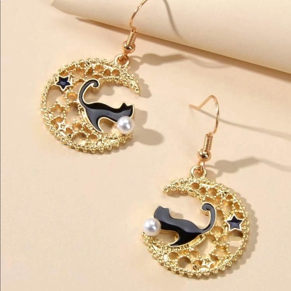 Halloween Goth Black Cat Pearl Gold Moon & Stars Dangle Earrings - Picture 2 of 6